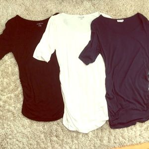 Lot of 3 maternity A Pea in a Pod shirts - M/L